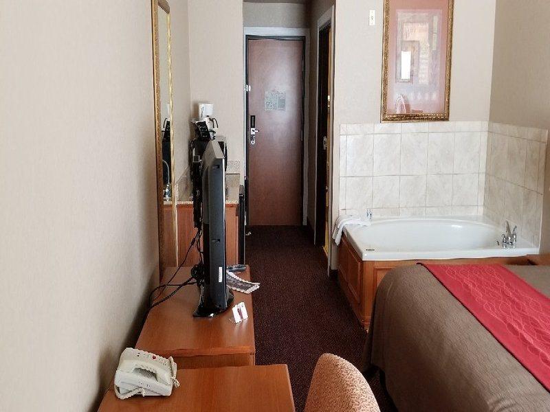 コンフォート イン アンド スイーツ フレデリックスバーグ エクステリア 写真
